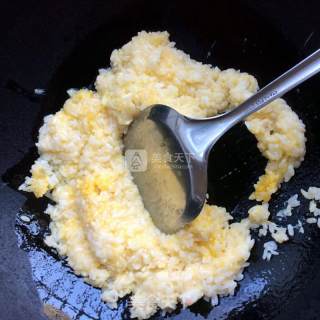 浓郁酱香炒饭的做法步骤：4