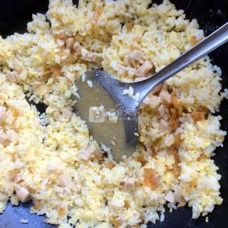 浓郁酱香炒饭的做法步骤：5