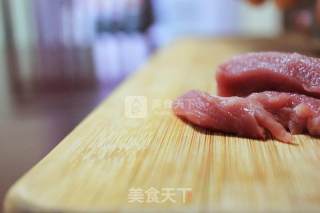 正时花开糖醋里脊的做法步骤：3