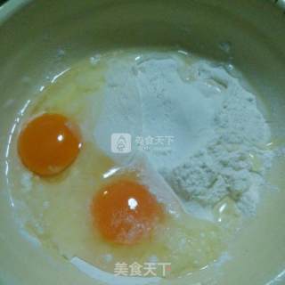 葱油饼的做法步骤：1