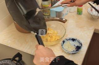 蛋炒饭的做法步骤：4