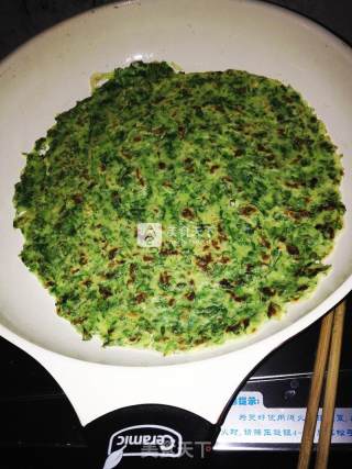 草头煎饼的做法步骤：9