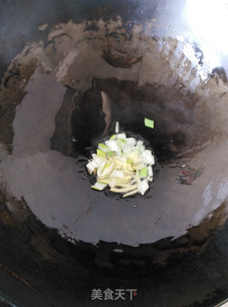 【烟台】银鱼菠菜汤的做法步骤：4