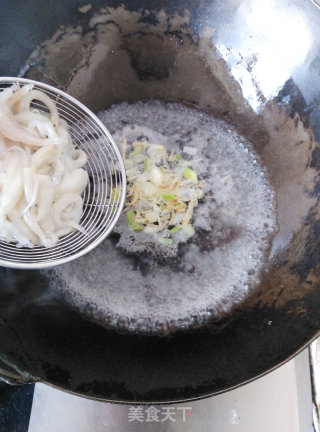 【烟台】银鱼菠菜汤的做法步骤：6