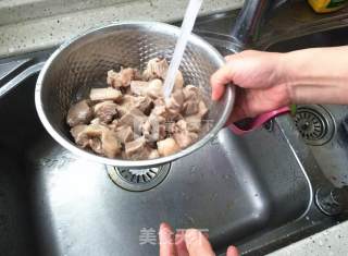 红烧牛肉的做法步骤：3