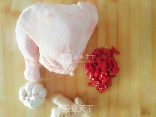 香辣鸡肉的做法步骤：1