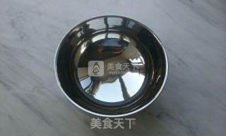 夏天10分钟自制冰镇冷面 （100秒钟把冷面变成冰镇）的做法步骤：1