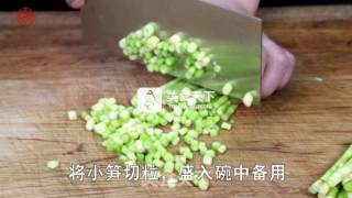开味下饭小菜【牛肉酸菜小笋】的做法步骤：2