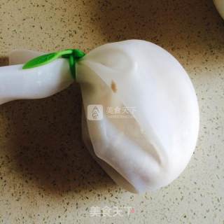榆钱鸭蛋饼的做法步骤：2