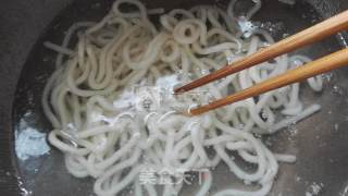 三丝炒乌冬的做法步骤：1