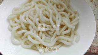 三丝炒乌冬的做法步骤：2