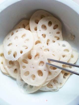 凉拌藕片的做法步骤：4