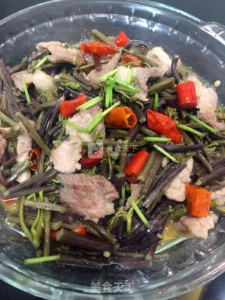 蕨菜炒肉的做法步骤：7