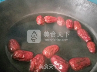 红枣汤圆的做法步骤：1