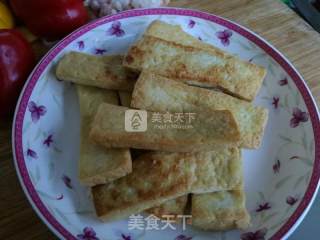 芹菜肉末烧豆腐的做法步骤：1