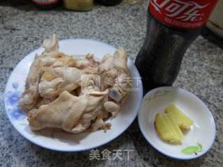 可乐鸡翅根的做法步骤：1