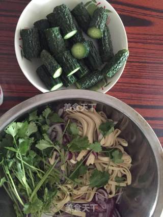 夏日凉菜，全都有的做法步骤：2