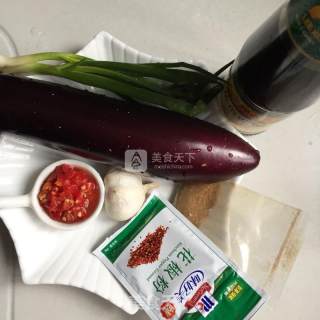 微波炉烤孜然剁椒茄子的做法步骤：1