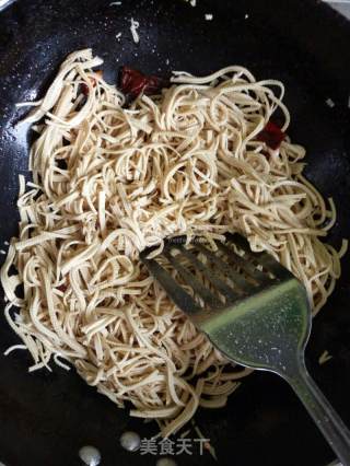 凉拌豆腐皮的做法步骤：5