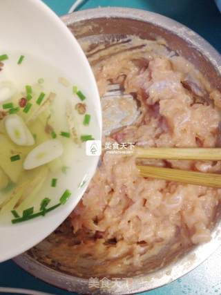 鲜美鱼丸串的做法步骤：13