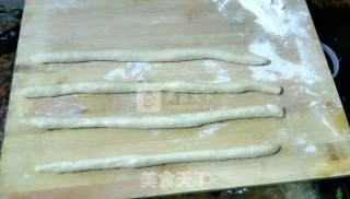 火腿肠花卷的做法步骤：7