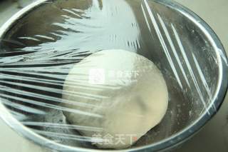 最柔软香甜——红豆沙面包的做法步骤：1