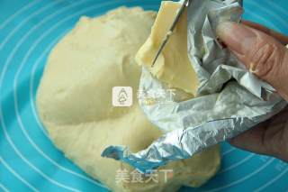 最柔软香甜——红豆沙面包的做法步骤：5