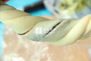 最柔软香甜——红豆沙面包的做法步骤：11