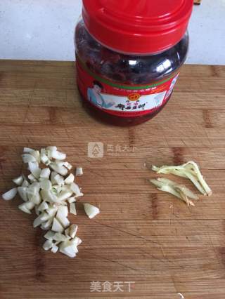 干锅茶树菇的做法步骤：5