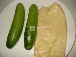 黄瓜拌豆皮的做法步骤：1