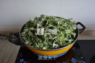 蒜蓉蒸茼蒿的做法步骤：3