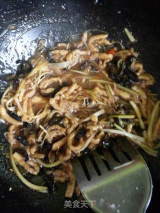 蒜苔肉丝豆皮卷的做法步骤：9