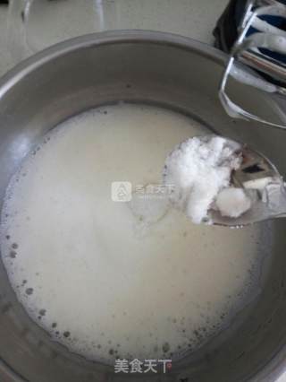 红糖戚风的做法步骤：8