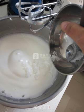 红糖戚风的做法步骤：9