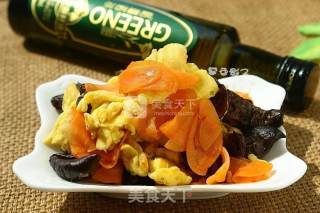 小炒三色菜的做法步骤：8