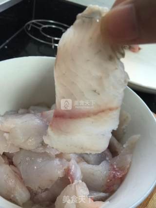 酸菜鱼的做法步骤：3