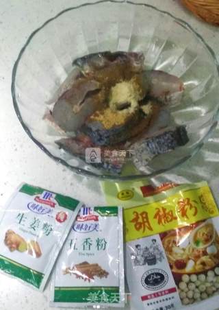 五香醋熏鱼的做法步骤：2