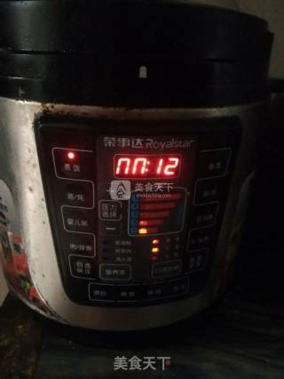 玉米鸡蛋羹的做法步骤：4