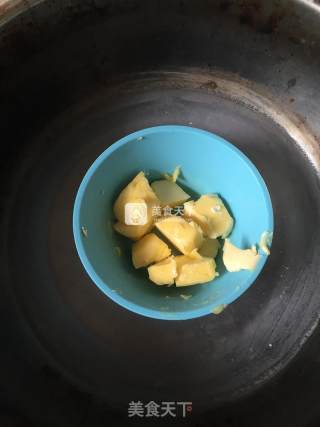 榴莲慕斯蛋糕的做法步骤：2