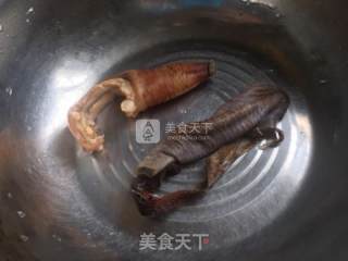 咸菜春笋炒象拔蚌片的做法步骤：5