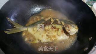 红烧鲳鱼的做法步骤：6