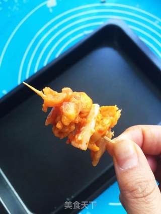 鸡腿牙签肉的做法步骤：2