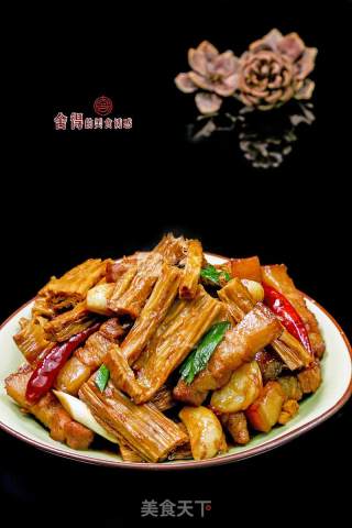 家常下饭菜【红烧腐竹】的做法步骤：5