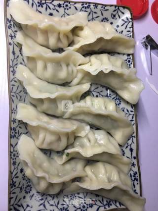 水饺～一次包多点放冰箱随吃随取的做法步骤：5