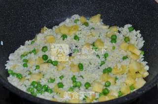 三文鱼炒饭的做法步骤：10