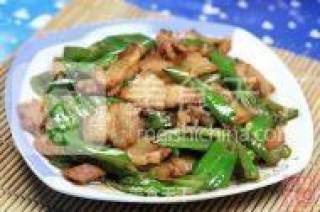 家常小炒辣椒炒肉的做法步骤：10