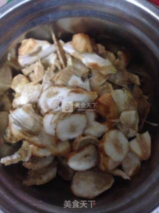 土茯苓绿豆白鸽汤的做法步骤：2