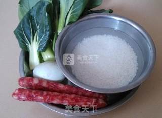 香肠煲仔饭的做法步骤：1