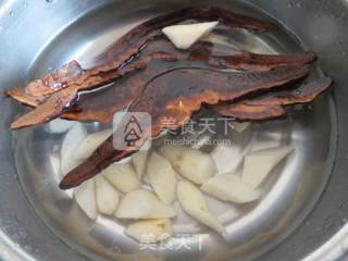 治失眠的偏方-紫灵芝山药汤的做法步骤：3