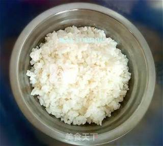 皮蛋瘦肉粥的做法步骤：1